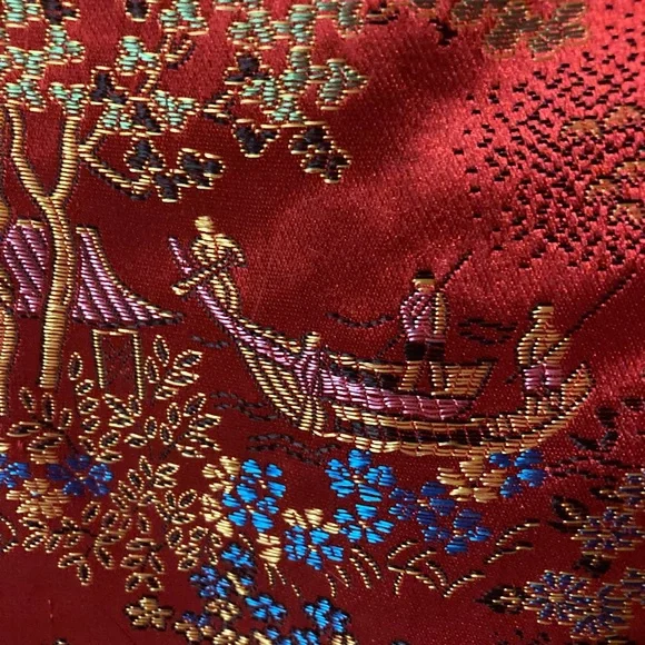 Vintage Vietnamese silk oriental blouse. Beautifully embroidered, Snap closure - Picture 2 of 6